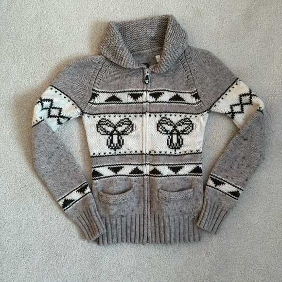 Aritzia TNA Cowichan Y2K wool sweater beige - Picture 1 of 11